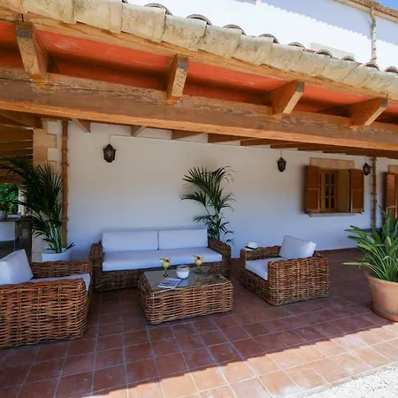 Holiday home Pinchito *