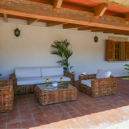 Holiday home Pinchito *